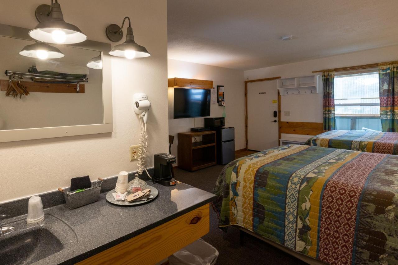 Elk Horn Lodge Cooke City Bagian luar foto