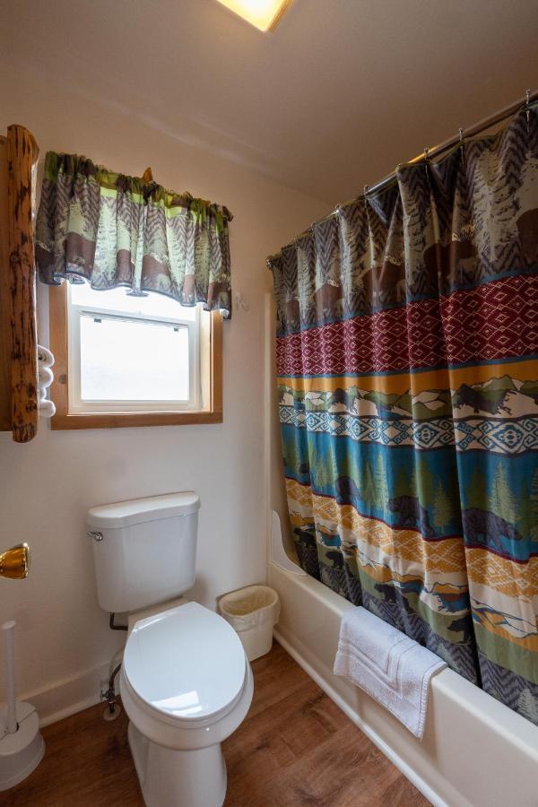 Elk Horn Lodge Cooke City Bagian luar foto