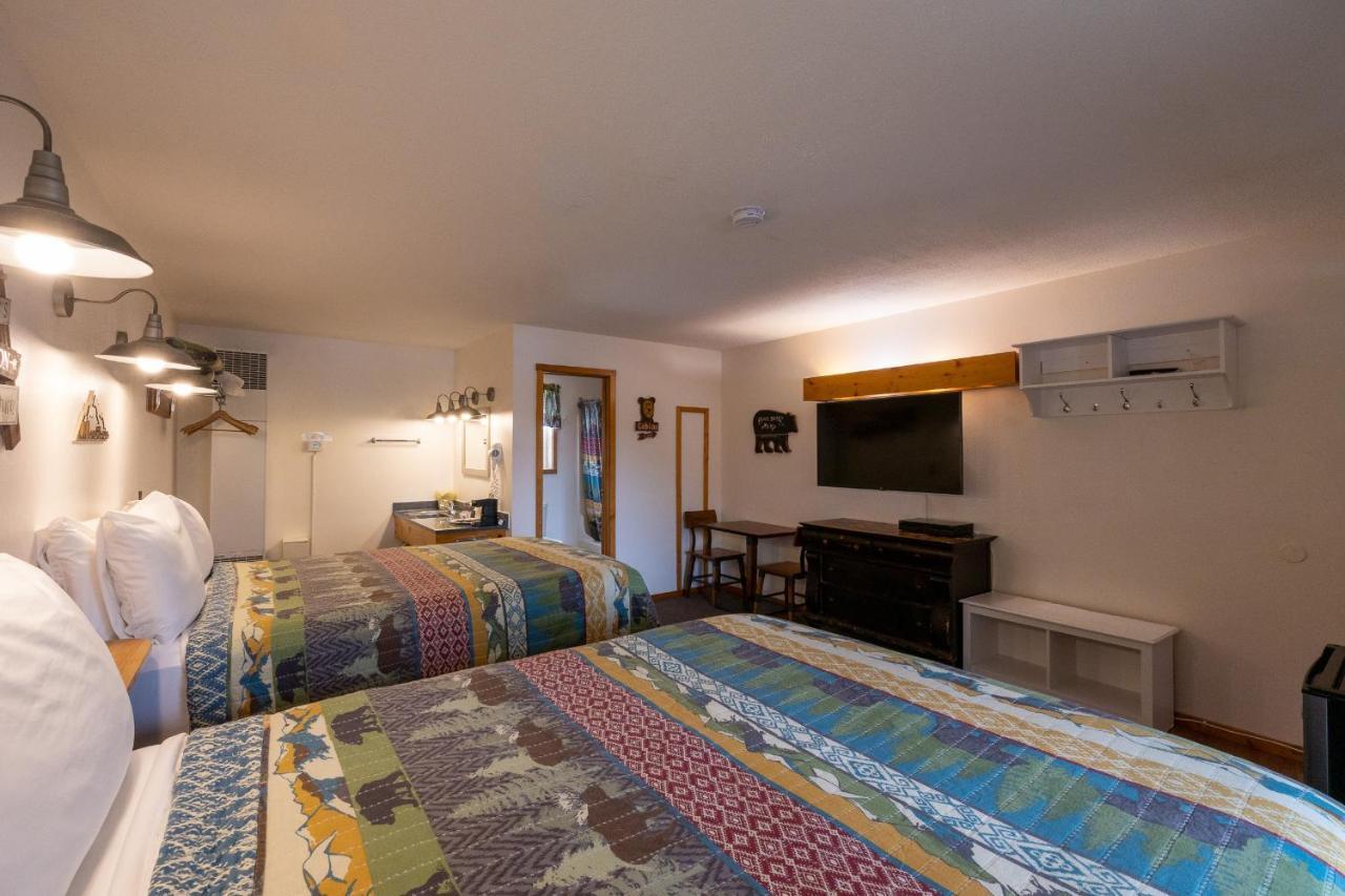 Elk Horn Lodge Cooke City Bagian luar foto