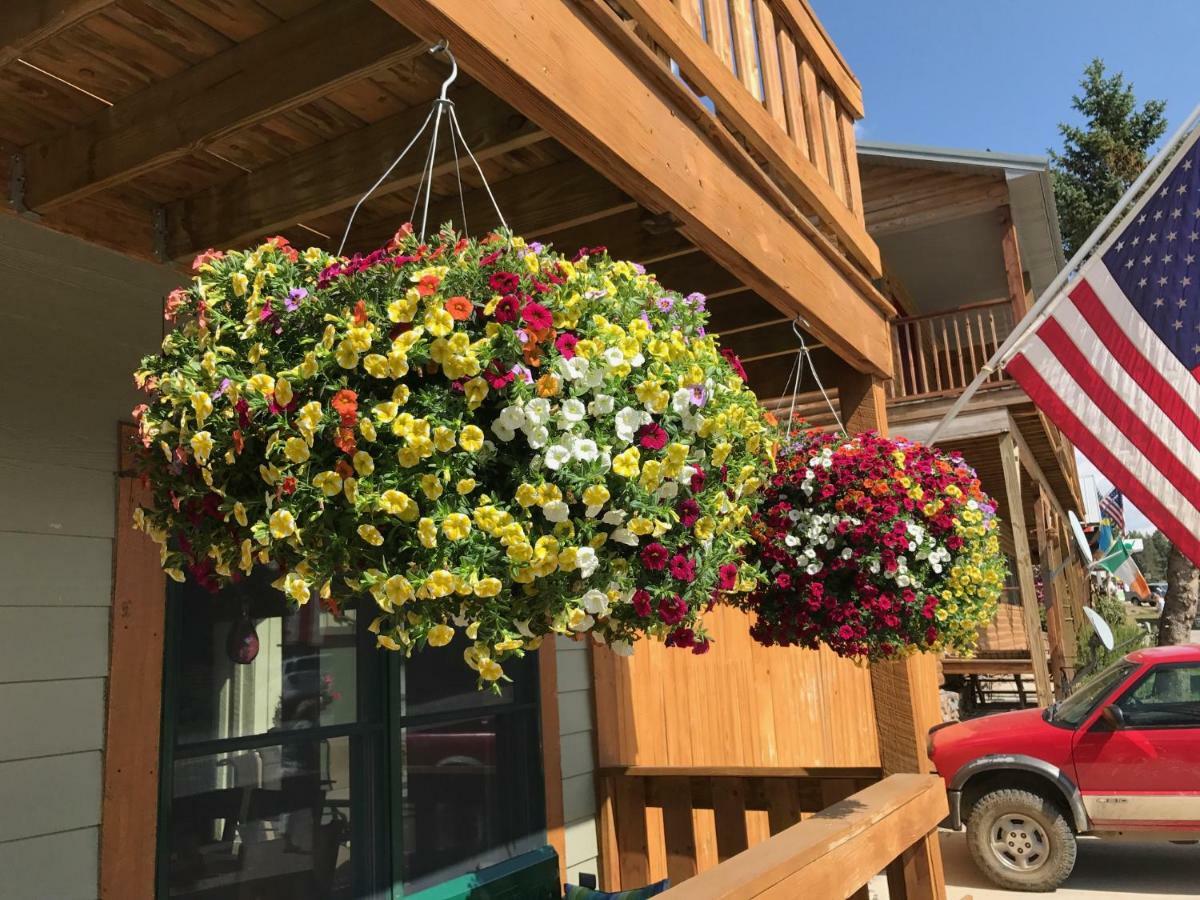 Elk Horn Lodge Cooke City Bagian luar foto